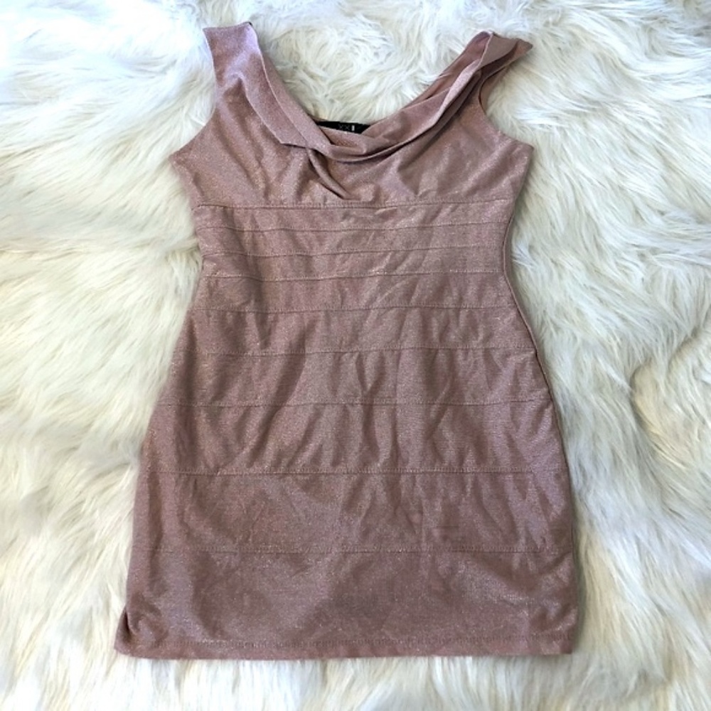 🐚CLEARANCE Forever 21 Sleeveless Glitter Dress - Picture 2 of 6